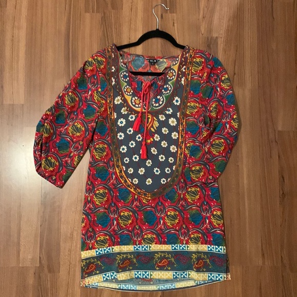 🌺 2 for $23 🌺 Multi-Colored 3/4 Sleeve Tunic - Picture 1 of 7